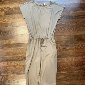Magnolia/Wishlist Comfortable Romper